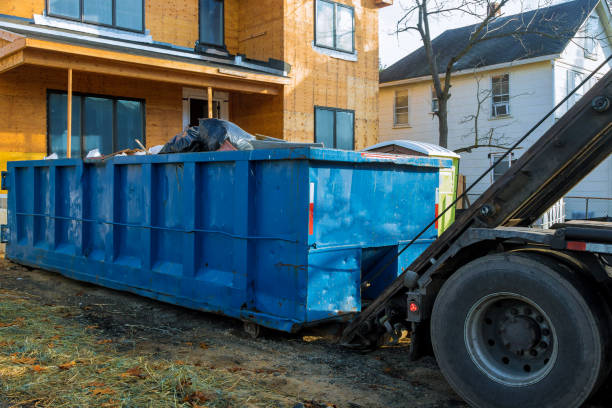 Best Yard Waste Removal  in Independence, IA